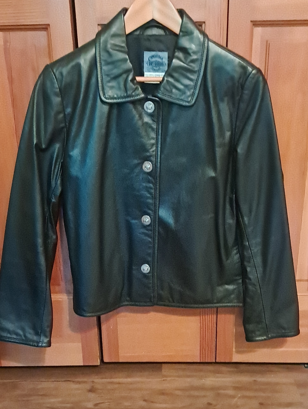 Vintage Leather Turn Style Button-Front Jacket - Black